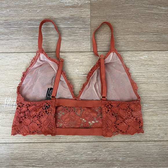 Rust Lace Victorias Secret bralette small - Picture 2 of 3